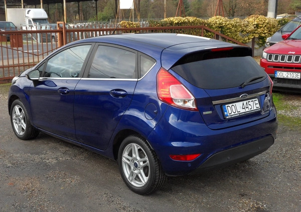 Ford Fiesta cena 32900 przebieg: 36000, rok produkcji 2015 z Zelów małe 232